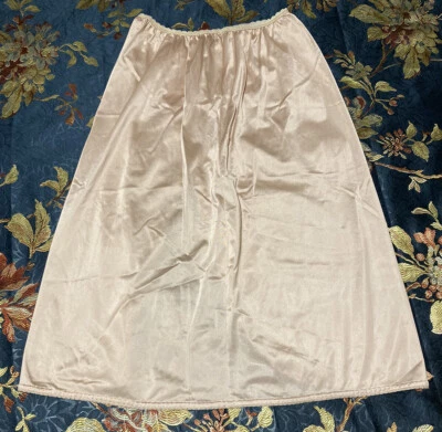 Vintage Henson Kickernick Open Back Slip Lace Trim Lingerie Sz S/M ~ EUC! HK1 - Image 1 of 4