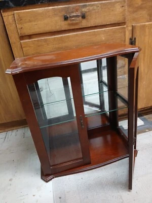 ВИНТАЖНЫЙ Cherry Curio шкаф зеркало 1 стеклянная полка 25 дюймов высотой 24 шириной 12 глубиной - Изображение 1 из 4