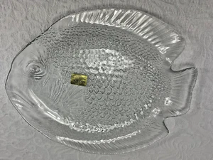 ARCAROC Glass Platter- Fish - Oval Shape 15 X 12.5 Inches - France - Picture 1 of 6