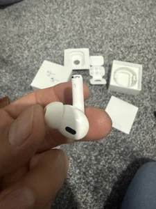Apple AirPods Pro 2nd Generation with MagSafe Wireless Charging Case - White - Picture 1 of 12