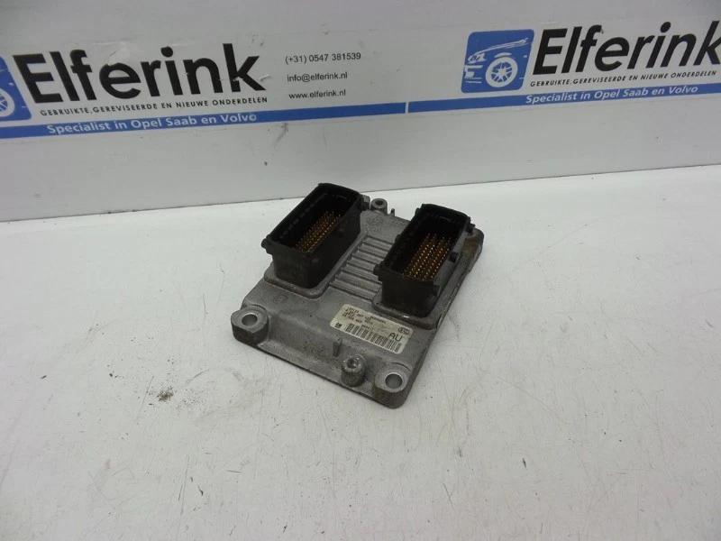 CENTRALINA INIEZIONE Opel Agila (A) MPV 1.2 16V (Z12XE(Euro 4)) 2001 09164475 - Immagine 1 di 1