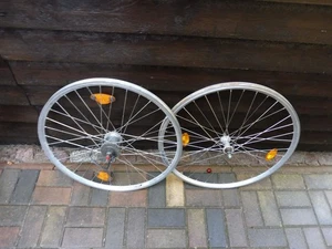 Laufradsatz Sachs 7-Gang Nabenschaltung Rücktrittbremse - Bild 1 von 20