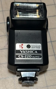 Yashica CS-220 Flash automatico elettronico-automatico Made in Japan - Foto 1 di 11