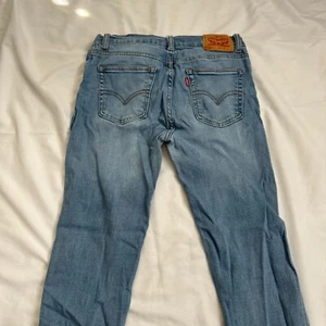 LEVI'S 519 Women's Extreme Skinny Stretch Blue Jeans Size 29 Denim Pants - Picture 1 of 16