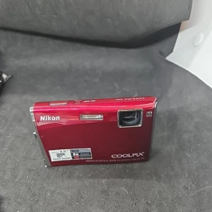 Cámara digital Nikon COOLPIX S60 10,0 MP roja - SOLO CÁMARA probada sin cargador  - Imagen 1 de 5