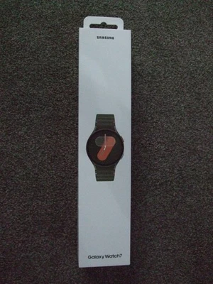 Samsung Galaxy Watch7 40mm Green, Bluetooth, WiFi, GPS, SM-L300 - New Unopened - Image 1 of 4