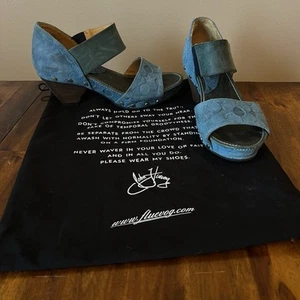 JOHN FLUEVOG Low Rule Selma Heel Sandals Blue Embossed Suede Bag Vintage Women 7 - Picture 1 of 7