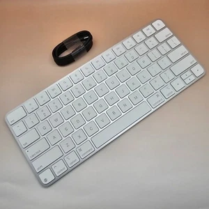 Apple Magic Keyboard USB-C Latest MXCL3LL/A Genuine A3203 - White - Picture 1 of 4