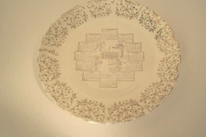  VINTAGE CALENDAR DECORATIVE SPORTS PLATE FLOWERS 1969 - Picture 1 of 3