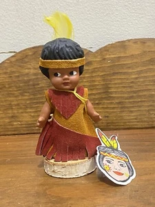 Vintage Indien Art Eskimo Native American Doll 4.5" Tall - Picture 1 of 9