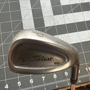Cuña de lanzamiento Titleist DCI Gold 981 Single PW Reg Flex Titleist Tri Spec - Imagen 1 de 24