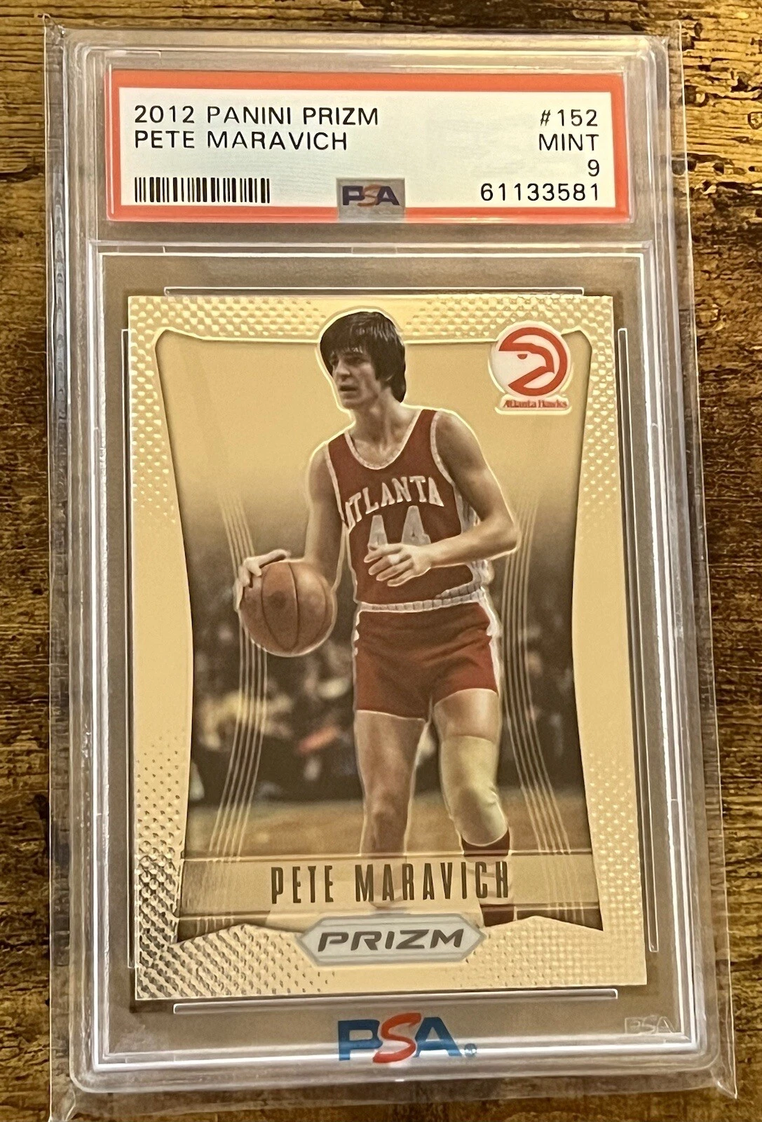2012/13 Panini Prizm PETE MARAVICH Hawks #152 (POP 12) PSA 9 Nice Condition!!
