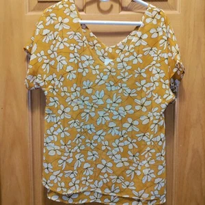 CAbi Damen halbtransparente Bluse mit Flügelärmeln und Blumenmuster ~ Small - Bild 1 von 5