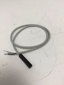 SMC D-Y59A Solid State Auto Switch Voltage: 4.5-28VDC, 3-Wire, NPN, LED - Picture 1 of 4