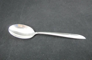 International Sterling SILVER RHYTHUM TEASPOON - Picture 1 of 9