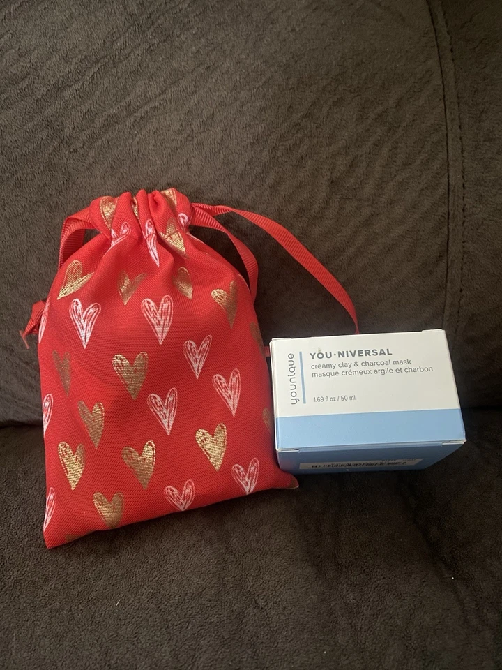 Mascarilla facial Younique You-Niversal de arcilla cremosa y carbón nueva en caja Foto 1 de 1