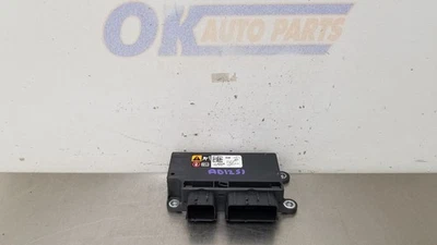 19 GMC YUKON SRS CONTROL MODULE 13584587 - Image 1 of 4
