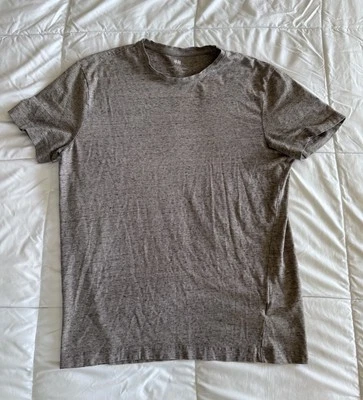 Camiseta H&M Gris Manga Corta Algodón Jaspeado Informal Calce Ajustado Crew Mediana Usada en Excelente Condición Foto 1 de 4