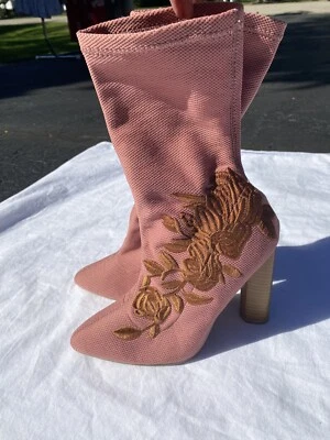 Qupid женщин пепел роза цветочный вышитый 4 1/4» Лита каблук носок загрузки 6 - Изображение 1 из 4