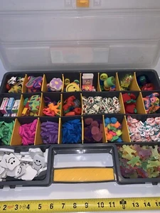 Lot Of Erasers With Case - Picture 1 of 6