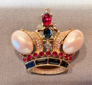 Vtg Signed Trifari Royal Crown Alfred Philippe Brooch Pin Rhinestone Red Blue - Picture 1 of 8