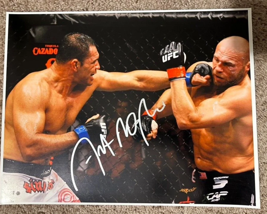 FOTO FIRMADA 11x14 UFC por Antonio Rodrigo Nogueira autografiada patio Foto 1 de 1