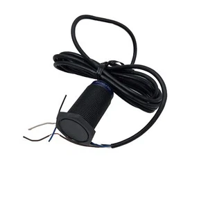 Telemecanique XS4P30KP340 Inductive Proximity Sensor New In Box - Picture 1 of 2