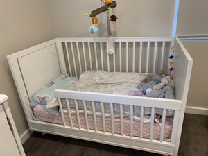boori cot teething rail
