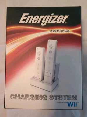 Док-станция системы зарядки Energizer Power & Play для Wii с 2 аккумуляторными батареями - Изображение 1 из 3