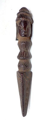 ANTIGA ADAGA RITUAL TIBETANA ESCULPIDA EM MADEIRA PHURBA - 19º C. - 10 1/4" de comprimento - Muito bom estado - Imagem 1 de 4