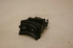 Botones de asiento/tapa Yamaha Aerox 155 ZYM024 - Imagen 1 de 3