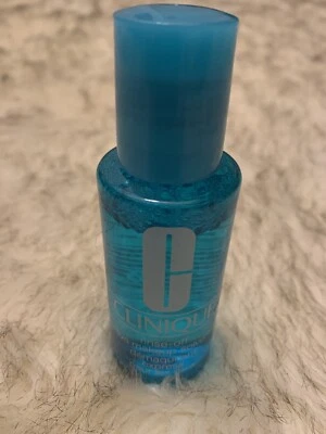 Clinique Enjuague Maquillaje de Ojos Disolvente Todo Tipo de Piel Tamaño Compacto 2.0 fl oz Foto 1 de 3