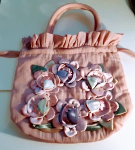 Vintage blush pink floral appliqued handbag inner & outer zip pockets - Picture 1 of 5