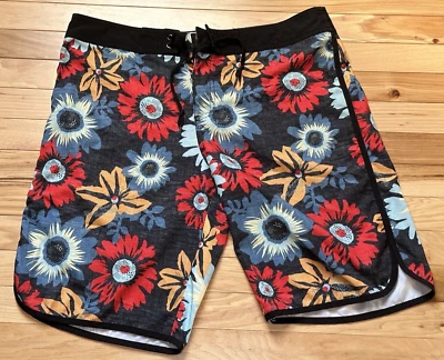 Mossimo Supply Hombre 36 Estampado Floral Bañador Foto 1 de 4