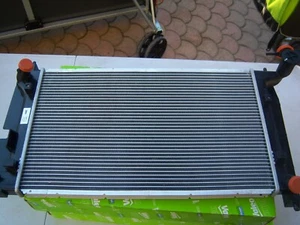 Radiador De Motor VALEO NUEVO 734199 Para TOYOTA Corolla - Imagen 1 de 4