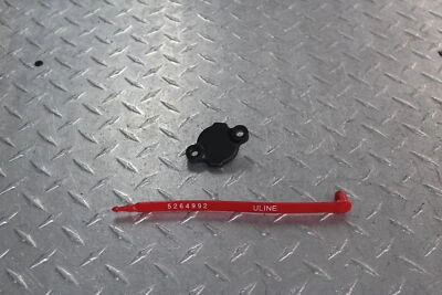 КРЫШКА КОЛЕНЧАТОГО ВАЛА ДВИГАТЕЛЯ 2016 YAMAHA FZ07 - Изображение 1 из 4