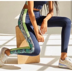 New Free People  FP Movement Run Remix Leggings Daisy Check Combo Size XS - Picture 1 of 8