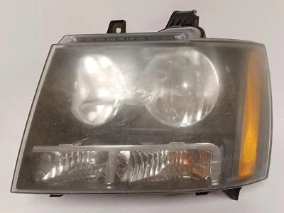 Conjunto de faros izquierdos usados se adapta a: Chevrolet Avalanche 1500 2007 grado C izquierdo Foto 1 de 4