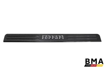 Tapicería de alféizar de puerta de carbono delantero izquierdo Ferrari 488 GTB 2016-2020 OEM Foto 1 de 4