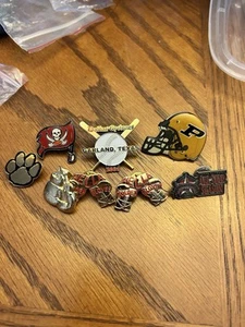 Group Of 8 Sport Pins, Including Boxing Football And Baseball Pins-Bin 1 TC - Picture 1 of 1