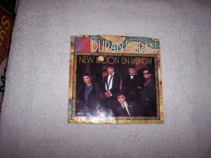 DURAN DURAN--NEW MOON ON MONDAY / TIGER TIGER  45  PS   #105 - Picture 1 of 4