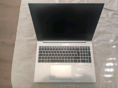 HP EliteBook 865 G11 16 - AMD Ryzen 7 8840U - 32GB RAM - 250 SSD - Very Good Condition - Image 1 of 4