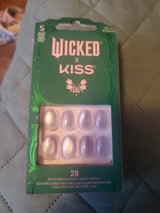 WICKED X KISS Press On Nails ‘Ozdust’ Light Purple - Picture 1 of 1