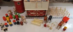 1967 Fisher-Price Little People Farm Set with Animals and Many EXTRAS Barn Silo - Picture 1 of 16