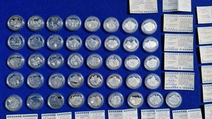 41x 1OZ Silberunzen: HELVETIA - DIE SCHWEIZER BERGE - 1,16kg 999 Wertanlage 1994 - Picture 1 of 19