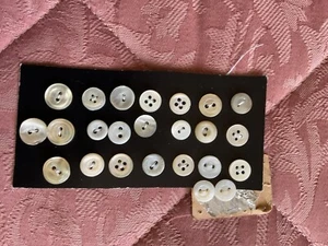 Tiny MOP / Shell Vintage Buttons (32)0.9/1.0 /1.1 Cm See Photos Free P.P - Picture 1 of 8