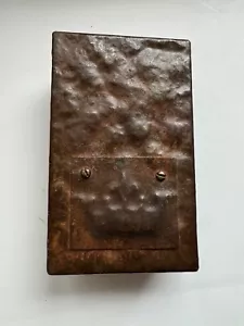 JAN BARBOGLIO METAL BOX WITH MILAGROS - Picture 1 of 8