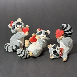 Vtg Kathy Wise Lot 3 Raccoon Figurines Enesco 1986 Valentine Hearts I Love You - Picture 1 of 5