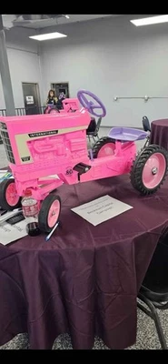 International Diecast 966 Wide Front "PINK" Pedal Tractor NIB! 1 of 30 Made! - Image 1 of 4