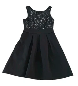 Dotti Black And White Cutout Design With Backing Pleated Fit And Flare Dress S 8 - Bild 1 von 3